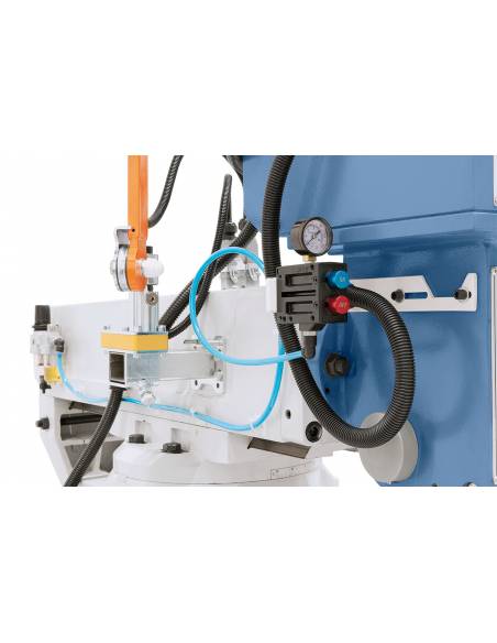 Masina de frezat universala Bernardo UWF 90 afisaj digital 3 axe inclus