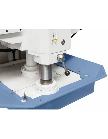 Masina de frezat universala FU 1200 cu cititor digital pe 3 axe